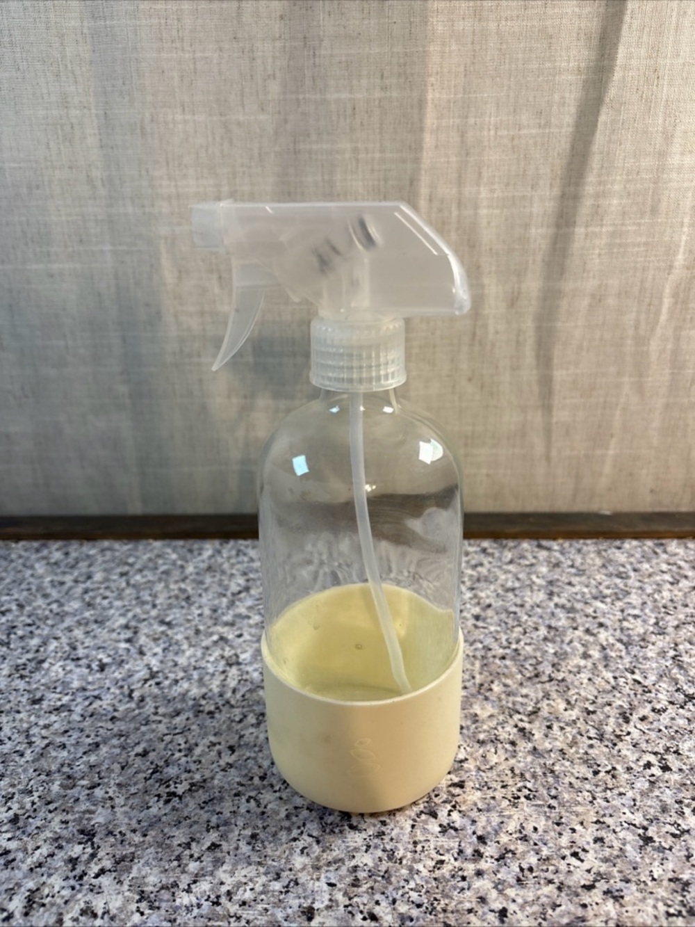 Grove Collaborative 16 oz Glass Dispense Spray Bottle Silicone Sleeve Cream